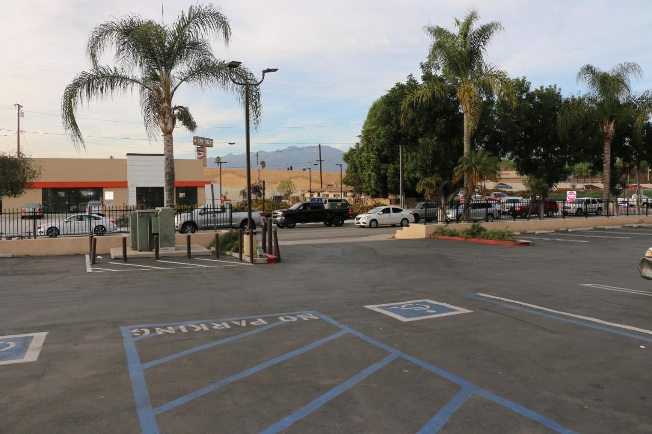 Grand Park Inn Baldwin Park Exterior foto